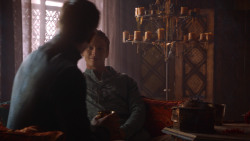 extant_GameOfThrones_3x04-KissedByFire_5344