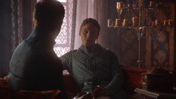 extant_GameOfThrones_3x04-KissedByFire_5348