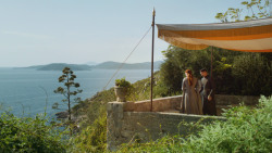 extant_GameOfThrones_3x04-KissedByFire_5378