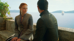 extant_GameOfThrones_3x04-KissedByFire_5382