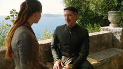 extant_GameOfThrones_3x04-KissedByFire_5389