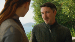 extant_GameOfThrones_3x04-KissedByFire_5401