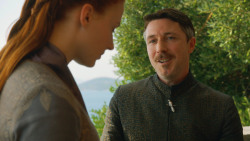 extant_GameOfThrones_3x04-KissedByFire_5409
