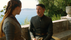 extant_GameOfThrones_3x04-KissedByFire_5426