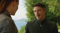 extant_GameOfThrones_3x04-KissedByFire_5462