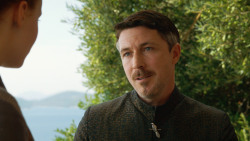 extant_GameOfThrones_3x04-KissedByFire_5494