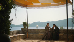 extant_GameOfThrones_3x04-KissedByFire_5523