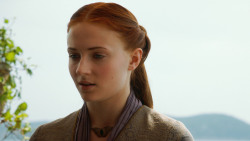extant_GameOfThrones_3x04-KissedByFire_5545