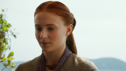 extant_GameOfThrones_3x04-KissedByFire_5546
