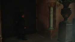 extant_GameOfThrones_3x04-KissedByFire_5547