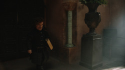 extant_GameOfThrones_3x04-KissedByFire_5549
