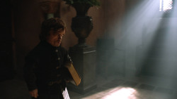extant_GameOfThrones_3x04-KissedByFire_5551