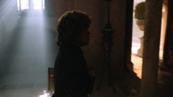extant_GameOfThrones_3x04-KissedByFire_5558