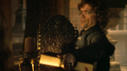 extant_GameOfThrones_3x04-KissedByFire_5572