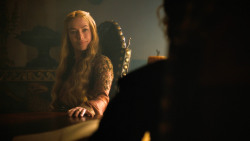 extant_GameOfThrones_3x04-KissedByFire_5610