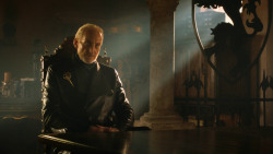 extant_GameOfThrones_3x04-KissedByFire_5612