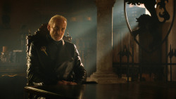 extant_GameOfThrones_3x04-KissedByFire_5613