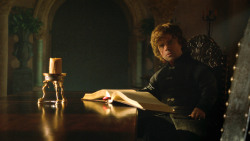 extant_GameOfThrones_3x04-KissedByFire_5623