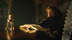 extant_GameOfThrones_3x04-KissedByFire_5632