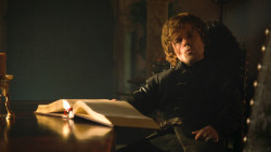 extant_GameOfThrones_3x04-KissedByFire_5658