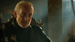 extant_GameOfThrones_3x04-KissedByFire_5683