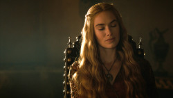extant_GameOfThrones_3x04-KissedByFire_5711