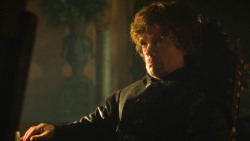 extant_GameOfThrones_3x04-KissedByFire_5716