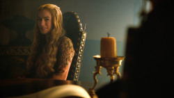 extant_GameOfThrones_3x04-KissedByFire_5730