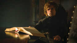 extant_GameOfThrones_3x04-KissedByFire_5748