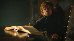 extant_GameOfThrones_3x04-KissedByFire_5753