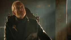 extant_GameOfThrones_3x04-KissedByFire_5765