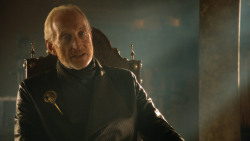extant_GameOfThrones_3x04-KissedByFire_5772