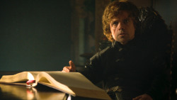 extant_GameOfThrones_3x04-KissedByFire_5777