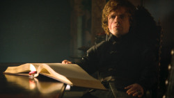 extant_GameOfThrones_3x04-KissedByFire_5793