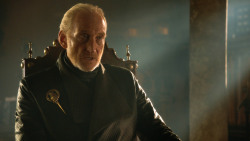 extant_GameOfThrones_3x04-KissedByFire_5808