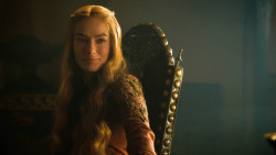 extant_GameOfThrones_3x04-KissedByFire_5841