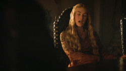 extant_GameOfThrones_3x04-KissedByFire_5861
