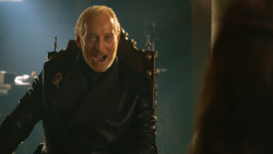extant_GameOfThrones_3x04-KissedByFire_5884