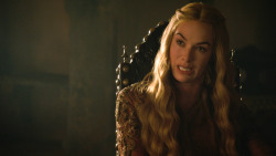 extant_GameOfThrones_3x04-KissedByFire_5908