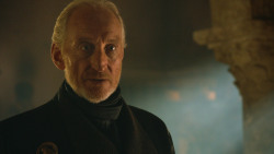 extant_GameOfThrones_3x04-KissedByFire_5916