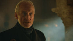 extant_GameOfThrones_3x04-KissedByFire_5922