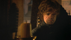 extant_GameOfThrones_3x04-KissedByFire_5933