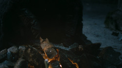 extant_GameOfThrones_3x05-TheClimb_0032