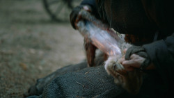 extant_GameOfThrones_3x05-TheClimb_0398