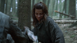 extant_GameOfThrones_3x05-TheClimb_0399
