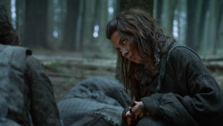 extant_GameOfThrones_3x05-TheClimb_0571