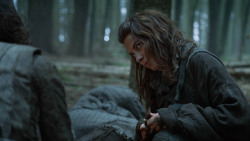 extant_GameOfThrones_3x05-TheClimb_0572