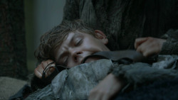extant_GameOfThrones_3x05-TheClimb_0600