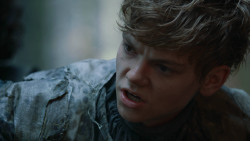 extant_GameOfThrones_3x05-TheClimb_0685
