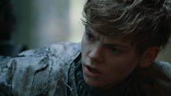 extant_GameOfThrones_3x05-TheClimb_0690
